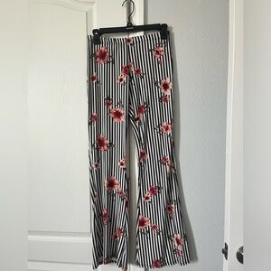 VIBE Sportswear Stretchy Flare Pants Elastic Waist Stripes and Floral Size M